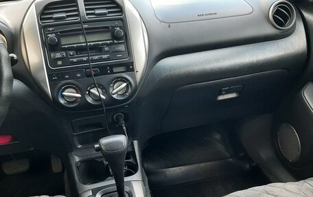 Toyota RAV4, 2005 год, 1 050 000 рублей, 4 фотография
