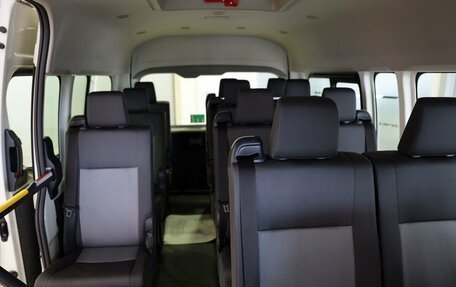 Toyota HiAce H300, 2022 год, 10 500 000 рублей, 16 фотография