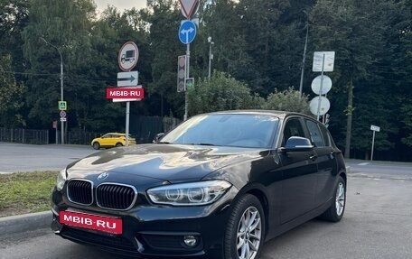 BMW 1 серия, 2018 год, 2 100 000 рублей, 4 фотография