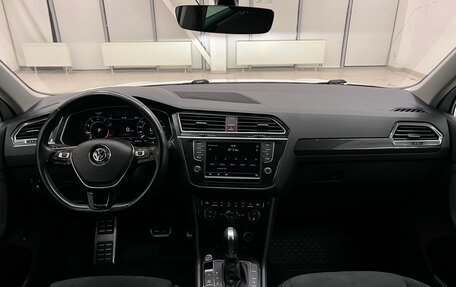 Volkswagen Tiguan II, 2017 год, 2 680 000 рублей, 13 фотография