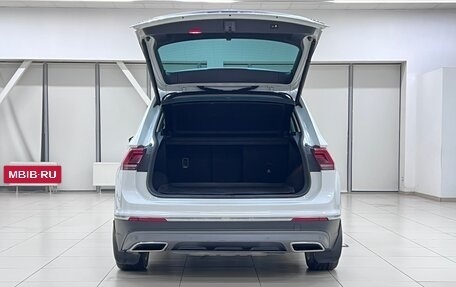 Volkswagen Tiguan II, 2017 год, 2 680 000 рублей, 38 фотография