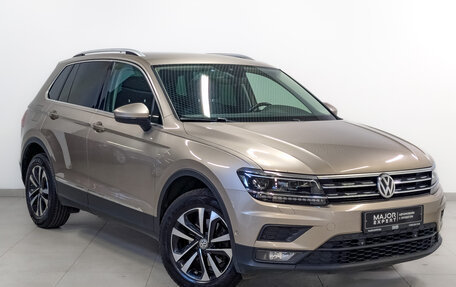 Volkswagen Tiguan II, 2019 год, 2 350 000 рублей, 3 фотография