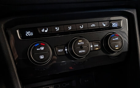 Volkswagen Tiguan II, 2019 год, 2 350 000 рублей, 20 фотография