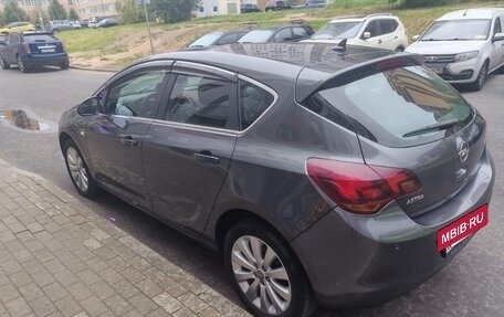 Opel Astra J, 2011 год, 750 000 рублей, 3 фотография