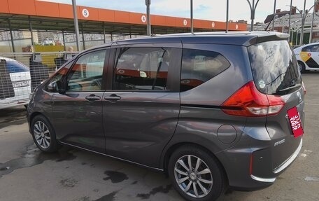 Honda Freed II, 2019 год, 1 850 000 рублей, 7 фотография