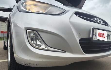 Hyundai Solaris II рестайлинг, 2011 год, 1 000 000 рублей, 31 фотография
