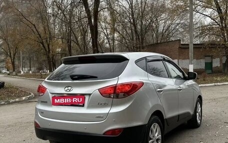 Hyundai ix35 I рестайлинг, 2013 год, 1 170 000 рублей, 2 фотография