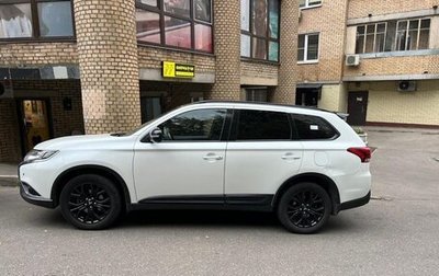 Mitsubishi Outlander III рестайлинг 3, 2021 год, 2 400 000 рублей, 1 фотография