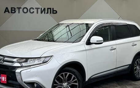 Mitsubishi Outlander III рестайлинг 3, 2015 год, 1 599 000 рублей, 1 фотография