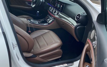 Mercedes-Benz E-Класс AMG, 2021 год, 6 800 000 рублей, 15 фотография