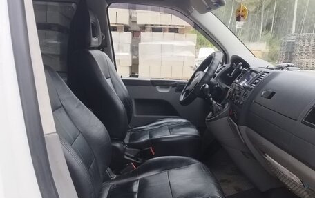 Volkswagen Transporter T5 рестайлинг, 2009 год, 1 350 000 рублей, 4 фотография