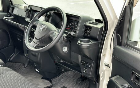Toyota Pixis Van I, 2018 год, 1 100 000 рублей, 32 фотография