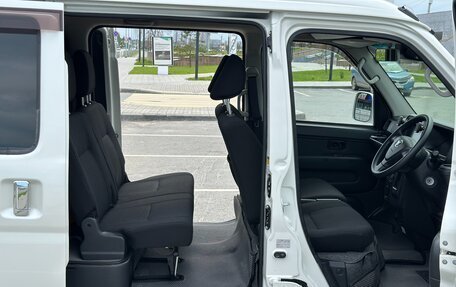 Toyota Pixis Van I, 2018 год, 1 100 000 рублей, 29 фотография
