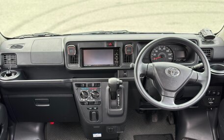 Toyota Pixis Van I, 2018 год, 1 100 000 рублей, 22 фотография