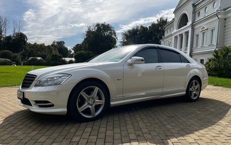 Mercedes-Benz S-Класс, 2012 год, 2 150 000 рублей, 2 фотография