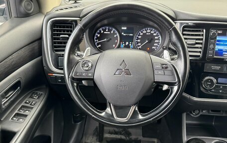 Mitsubishi Outlander III рестайлинг 3, 2015 год, 1 599 000 рублей, 13 фотография