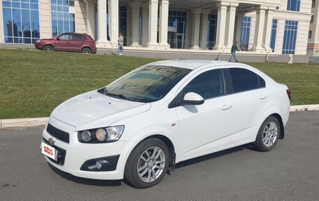 Chevrolet Aveo III, 2014 год, 569 999 рублей, 2 фотография