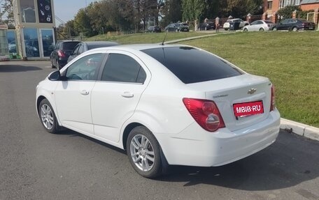 Chevrolet Aveo III, 2014 год, 569 999 рублей, 3 фотография