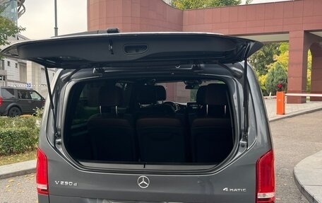 Mercedes-Benz V-Класс, 2015 год, 4 500 000 рублей, 5 фотография