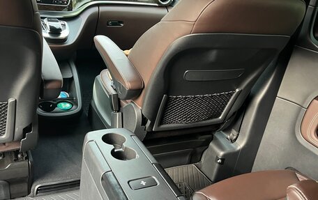 Mercedes-Benz V-Класс, 2015 год, 4 500 000 рублей, 15 фотография