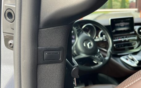 Mercedes-Benz V-Класс, 2015 год, 4 500 000 рублей, 17 фотография