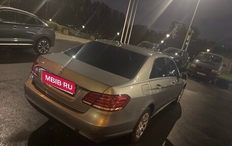 Mercedes-Benz E-Класс, 2013 год, 1 900 000 рублей, 11 фотография