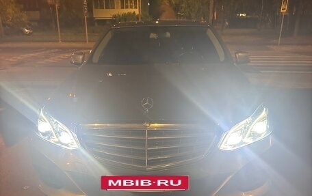 Mercedes-Benz E-Класс, 2013 год, 1 900 000 рублей, 10 фотография