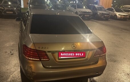 Mercedes-Benz E-Класс, 2013 год, 1 900 000 рублей, 9 фотография