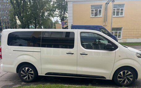 Peugeot Traveller I, 2022 год, 3 480 000 рублей, 3 фотография