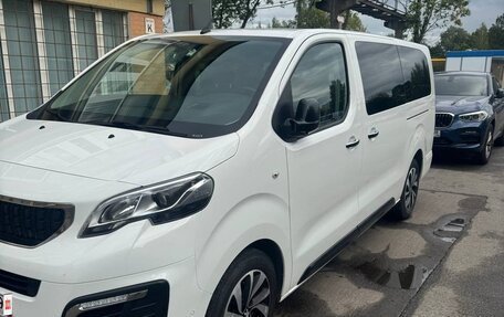 Peugeot Traveller I, 2022 год, 3 480 000 рублей, 4 фотография