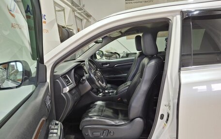 Toyota Highlander III, 2014 год, 2 750 000 рублей, 23 фотография