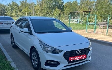 Hyundai Solaris II рестайлинг, 2017 год, 1 058 000 рублей, 2 фотография