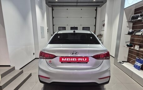 Hyundai Solaris II рестайлинг, 2018 год, 959 000 рублей, 5 фотография