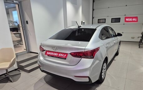 Hyundai Solaris II рестайлинг, 2018 год, 959 000 рублей, 4 фотография
