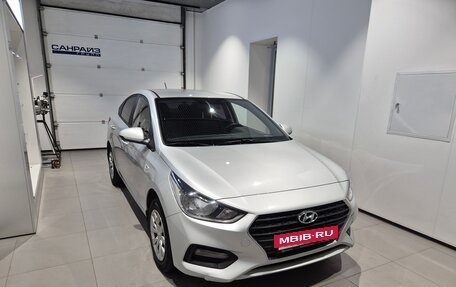 Hyundai Solaris II рестайлинг, 2018 год, 959 000 рублей, 3 фотография