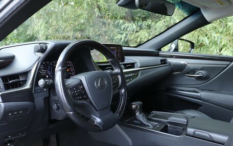 Lexus ES VII, 2019 год, 4 540 000 рублей, 13 фотография