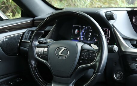 Lexus ES VII, 2019 год, 4 540 000 рублей, 19 фотография