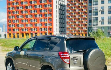 Toyota RAV4, 2010 год, 1 050 000 рублей, 2 фотография