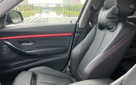 BMW 3 серия, 2015 год, 1 990 000 рублей, 14 фотография