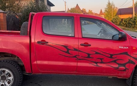 Toyota Hilux VII, 2012 год, 2 100 000 рублей, 2 фотография