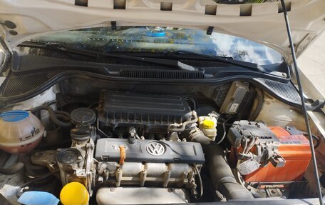 Volkswagen Polo VI (EU Market), 2011 год, 610 000 рублей, 2 фотография