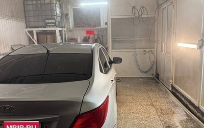 Hyundai Solaris II рестайлинг, 2012 год, 400 000 рублей, 1 фотография