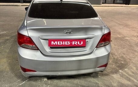 Hyundai Solaris II рестайлинг, 2012 год, 400 000 рублей, 6 фотография