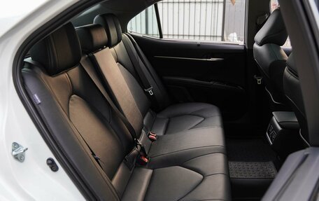 Toyota Camry, 2023 год, 4 700 000 рублей, 7 фотография