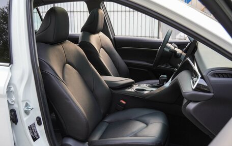 Toyota Camry, 2023 год, 4 700 000 рублей, 8 фотография
