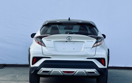 Toyota C-HR I рестайлинг, 2020 год, 2 300 000 рублей, 6 фотография