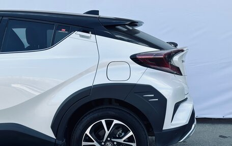 Toyota C-HR I рестайлинг, 2020 год, 2 300 000 рублей, 10 фотография