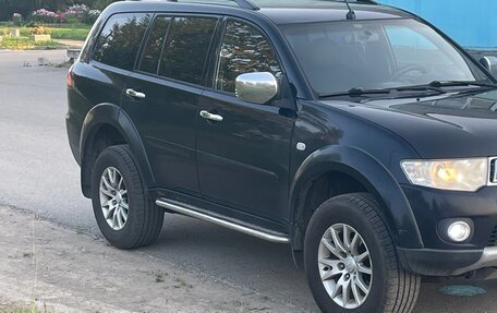 Mitsubishi Pajero Sport II рестайлинг, 2011 год, 1 300 000 рублей, 3 фотография
