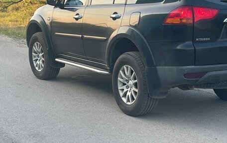 Mitsubishi Pajero Sport II рестайлинг, 2011 год, 1 300 000 рублей, 6 фотография