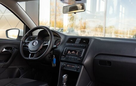 Volkswagen Polo VI (EU Market), 2017 год, 1 135 000 рублей, 10 фотография
